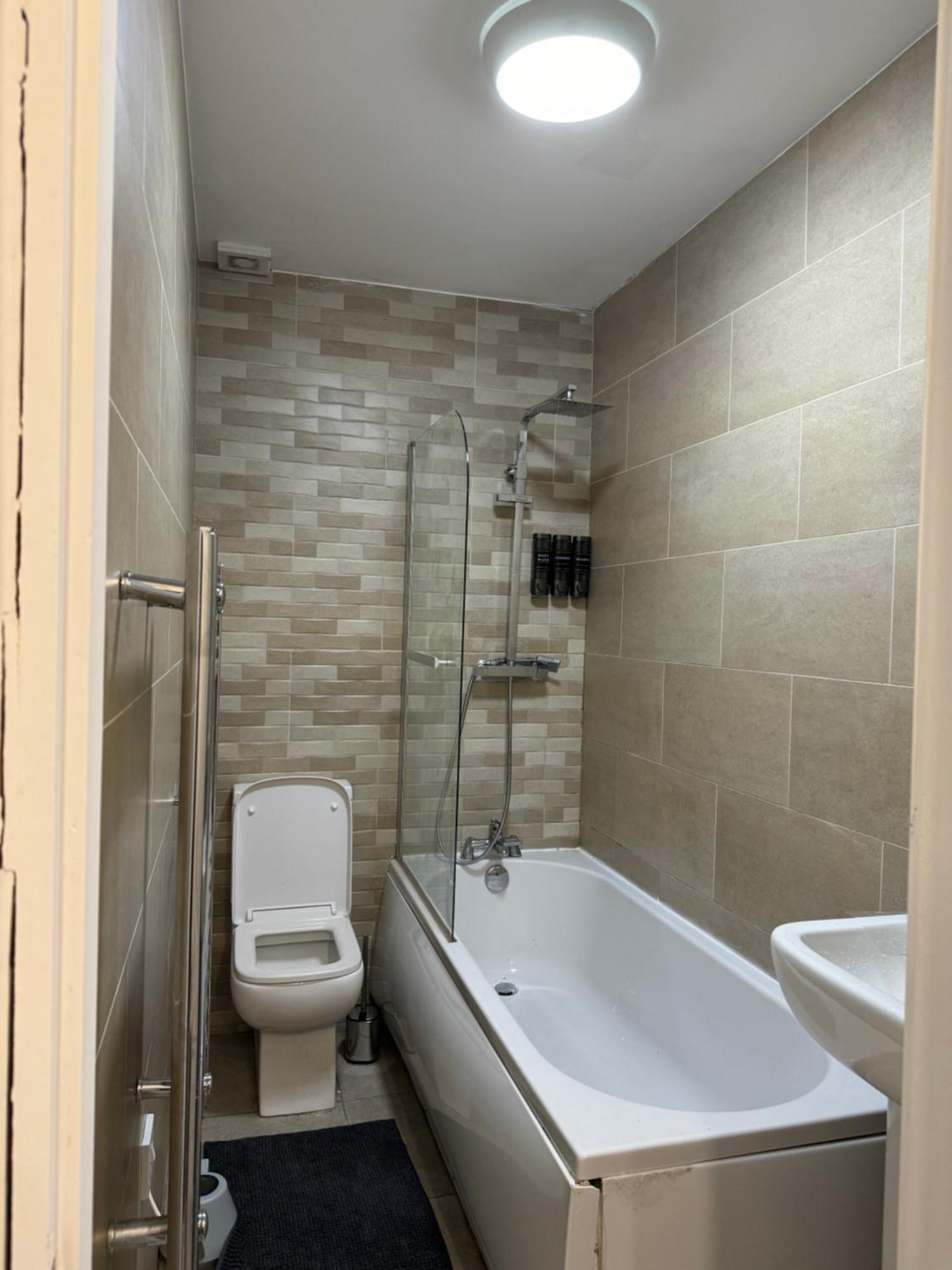 Icon Residencia Apartment Manchester Exterior photo